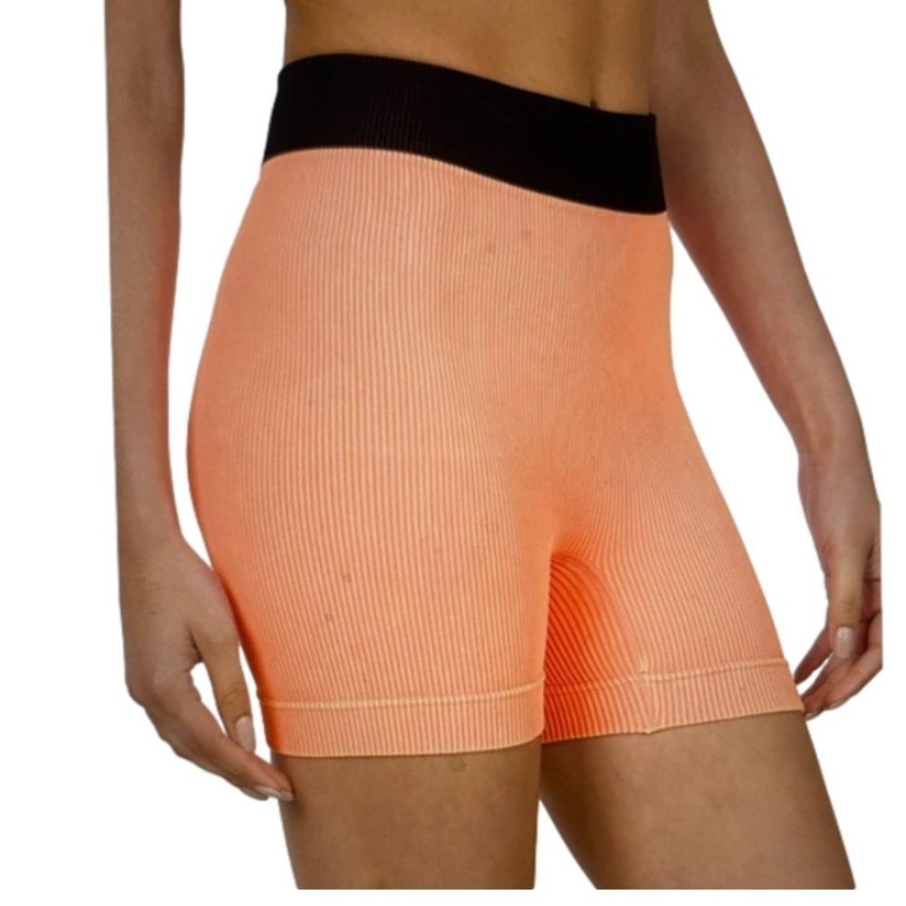 Zenana orange and black ribbed shorts size large/Xlarge